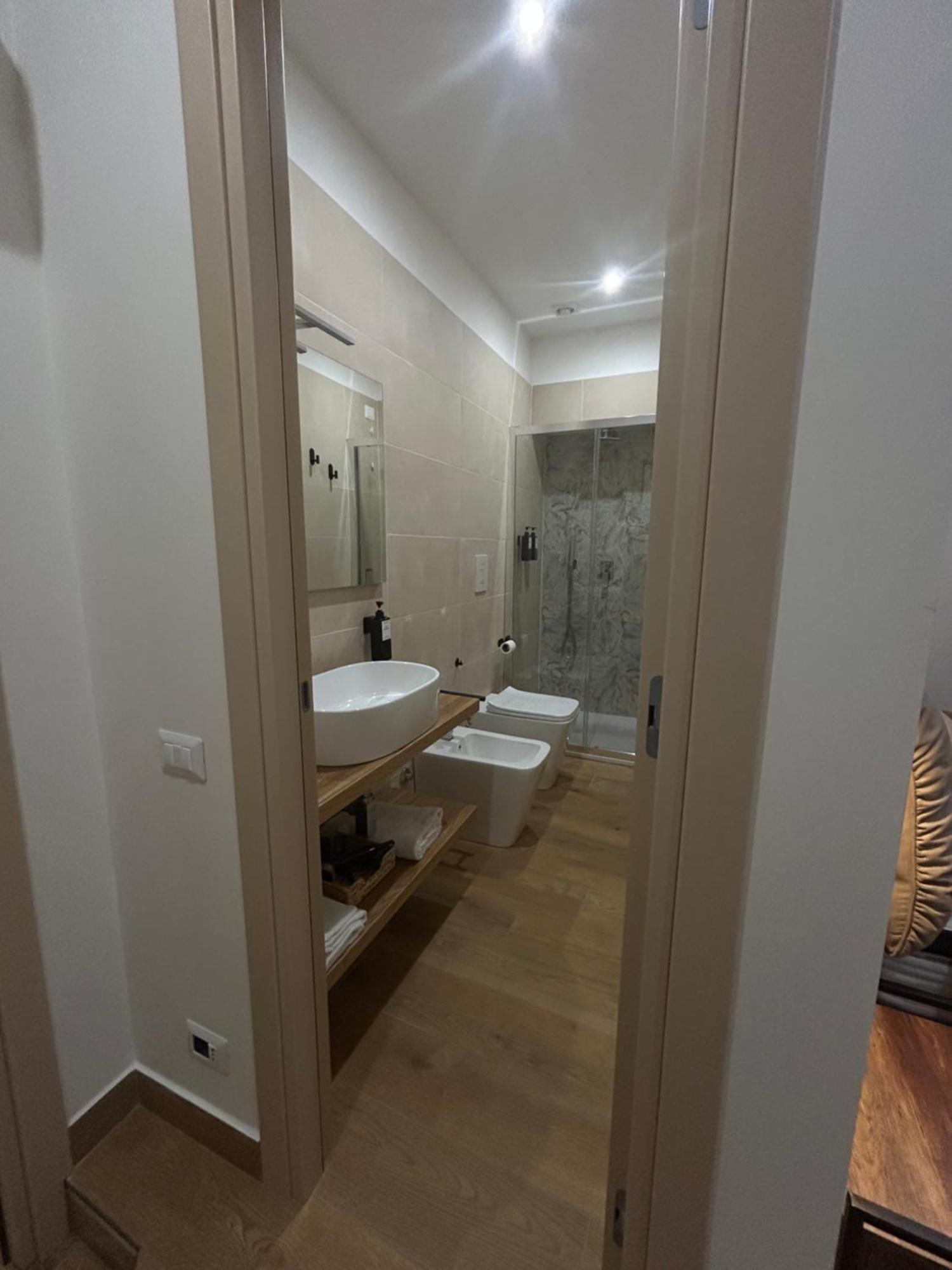 Somnia Luxury Rooms 나폴리 외부 사진