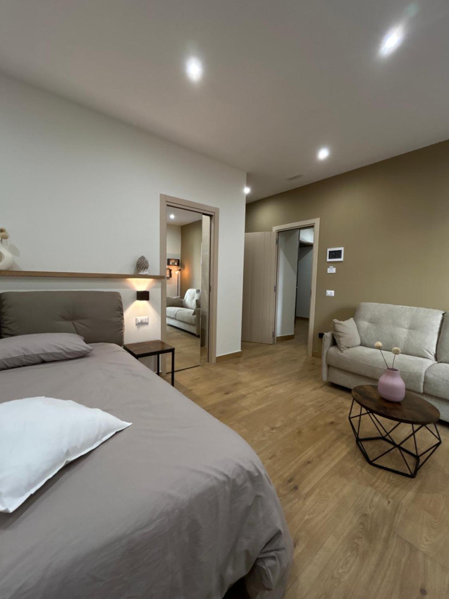 Somnia Luxury Rooms 나폴리 외부 사진