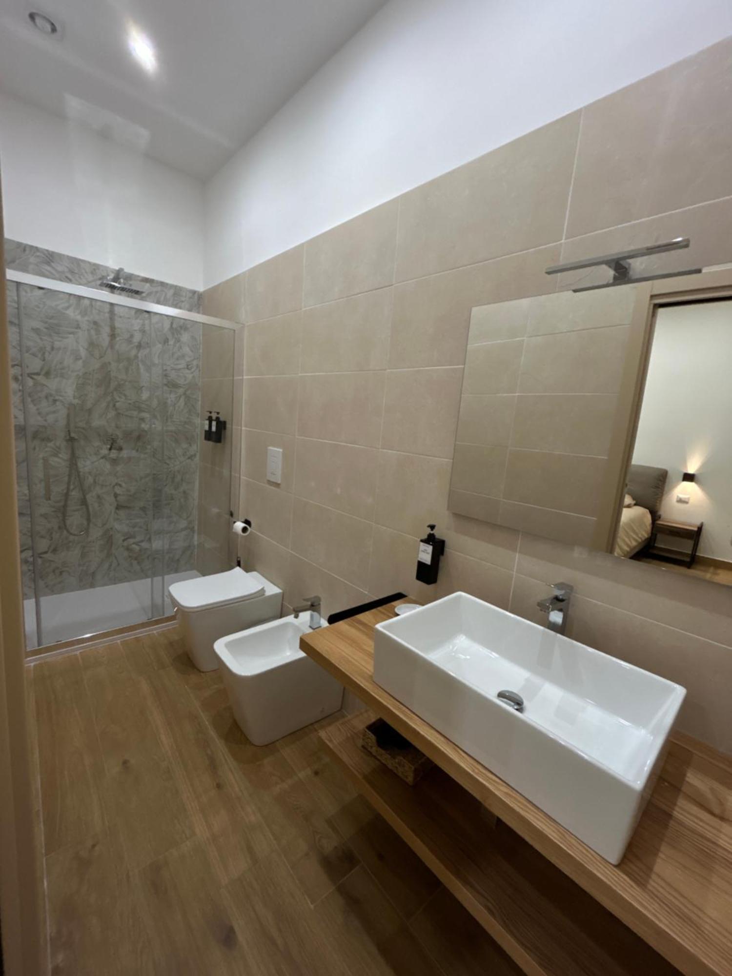 Somnia Luxury Rooms 나폴리 외부 사진